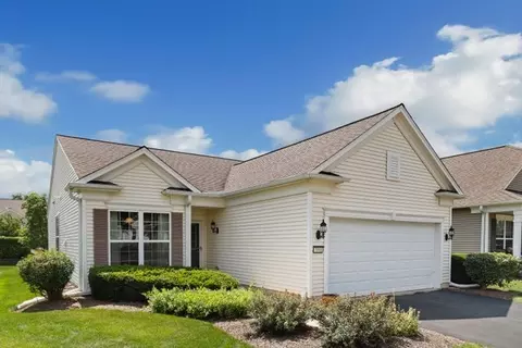 3361 Bagatelle Ln, Mundelein, IL 60060