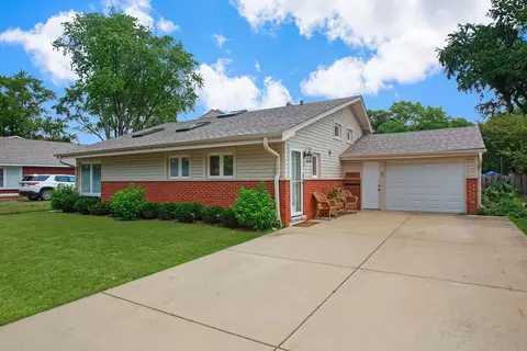 401 N Windsor Dr, Arlington Heights, IL 60004