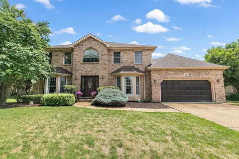 655 Red Maple Ln, Roselle, IL 60172 photo 2