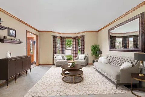 655 Red Maple Ln, Roselle, IL 60172 photo 5