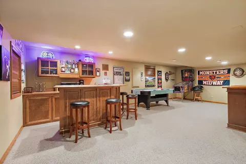 655 Red Maple Ln, Roselle, IL 60172 photo 27