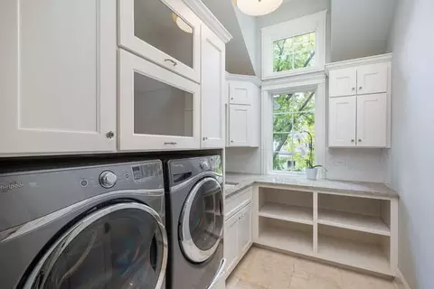 540 S Wright St, Naperville, IL 60540 photo 41