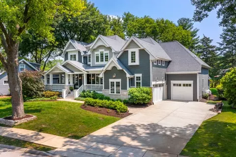 540 S Wright St, Naperville, IL 60540 photo 4