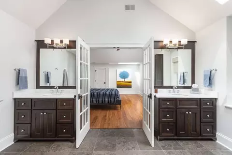540 S Wright St, Naperville, IL 60540 photo 30