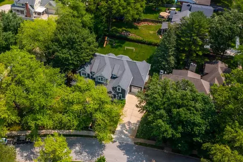 540 S Wright St, Naperville, IL 60540 photo 52