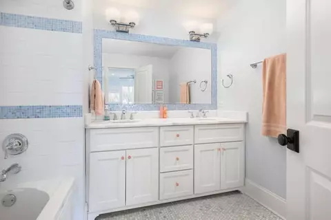 540 S Wright St, Naperville, IL 60540 photo 38