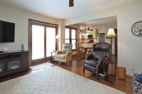 4335 Lombardy Ln, Hoffman Estates, IL 60192 photo 14