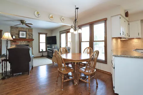 4335 Lombardy Ln, Hoffman Estates, IL 60192 photo 12