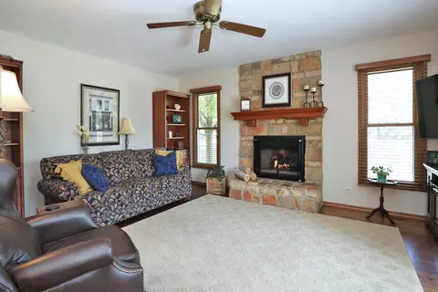 4335 Lombardy Ln, Hoffman Estates, IL 60192 photo 13