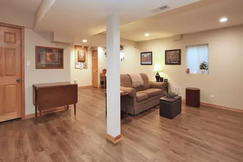4335 Lombardy Ln, Hoffman Estates, IL 60192 photo 28