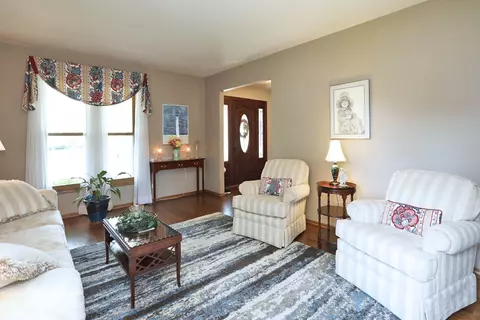 4335 Lombardy Ln, Hoffman Estates, IL 60192 photo 7