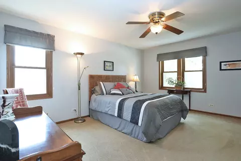 4335 Lombardy Ln, Hoffman Estates, IL 60192 photo 20