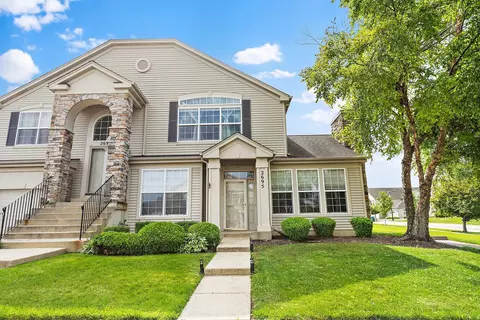 2695 Acorn Ct, West Dundee, IL 60118
