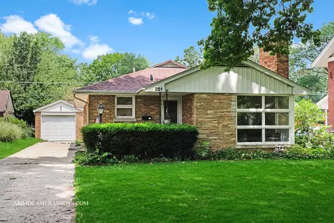 251 Lawndale Ave, Aurora, IL 60506
