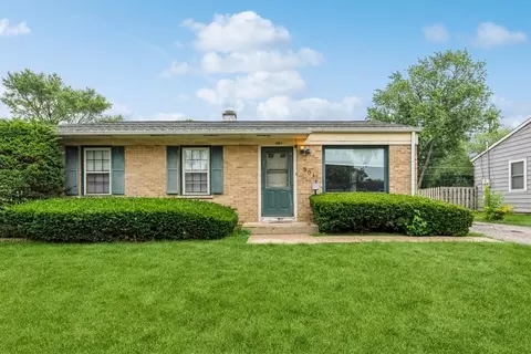 301 Melinda Ln, Buffalo Grove, IL 60089