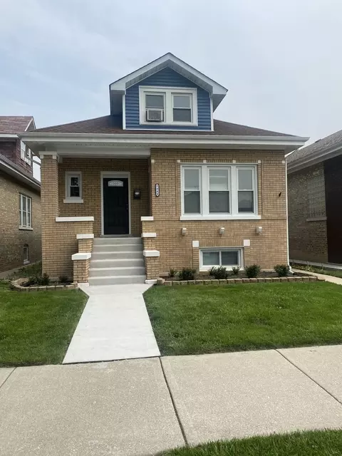 6044 W Waveland Ave, Chicago, IL 60634