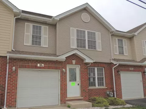 8906 Frontage Rd, Justice, IL 60458