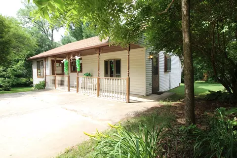 21244 W Highway 113 Hwy, Custer Park, IL 60481