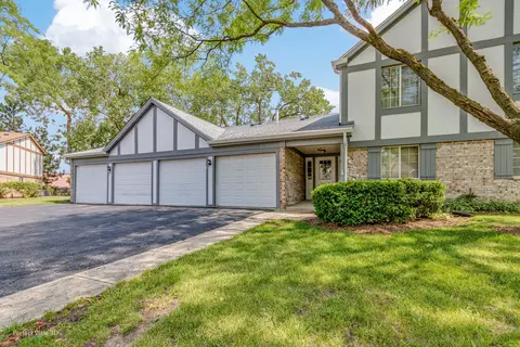 1215 Williamsport Dr #29-1, Westmont, IL 60559