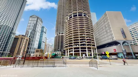 300 N State St #3028, Chicago, IL 60654