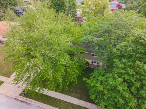 214 Riss Dr, Normal, IL 61761 photo 4