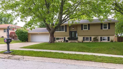 214 Riss Dr, Normal, IL 61761 photo 41