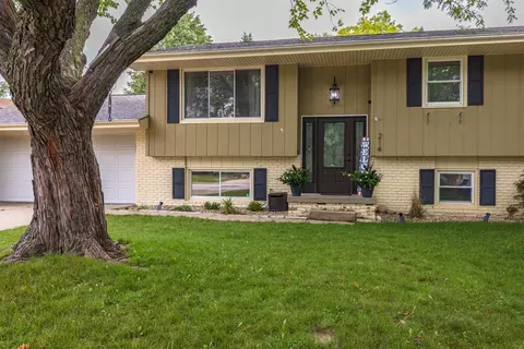 214 Riss Dr, Normal, IL 61761 photo 40