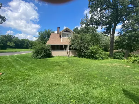 624 Saint Charles Rd, Glen Ellyn, IL 60137