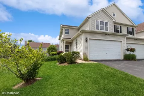 2910 Glacier Way #D, Wauconda, IL 60084