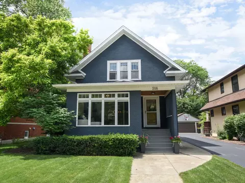 208 S Brainard Ave, La Grange, IL 60525