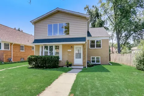 9025 30th St, Brookfield, IL 60513