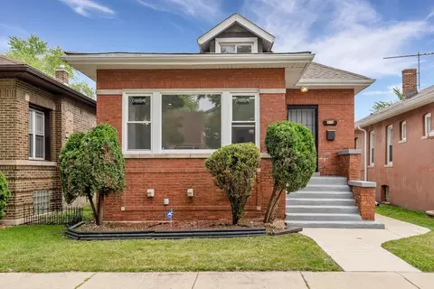 8105 S Euclid Ave, Chicago, IL 60617