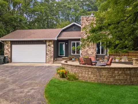 43375 N Hunt Club Rd, Antioch, IL 60002