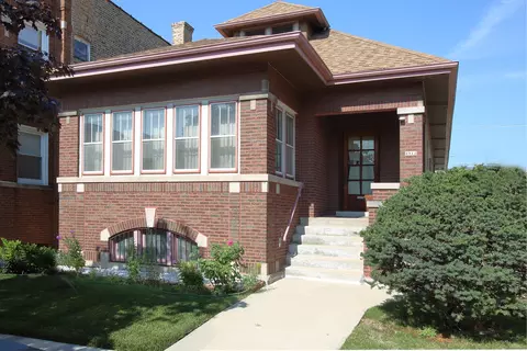 3912 N Kimball Ave, Chicago, IL 60618