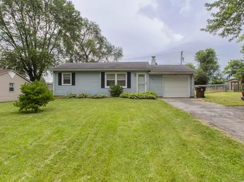 320 Hillside Rd, New Lenox, IL 60451