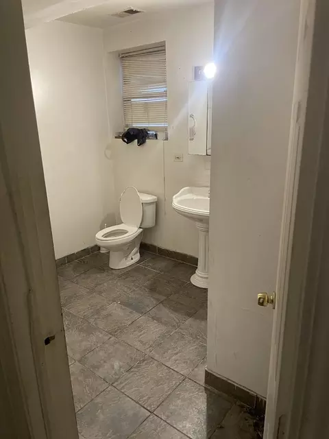 1134 E 82nd Pl, Chicago, IL 60617 photo 20