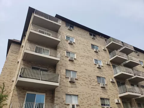 300 Circle Ave #5K, Forest Park, IL 60130