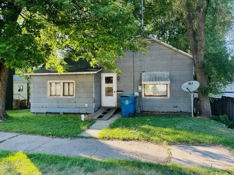 1209 Second St, Dixon, IL 61021