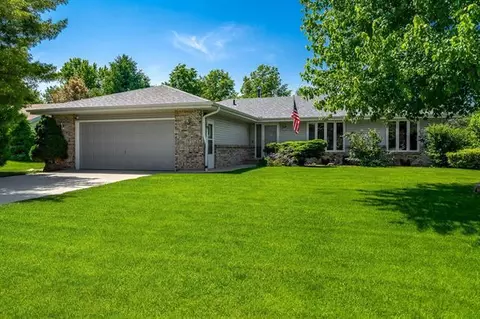 4528 Hampstead Pl, Loves Park, IL 61111