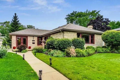 8126 Kedvale Ave, Skokie, IL 60076