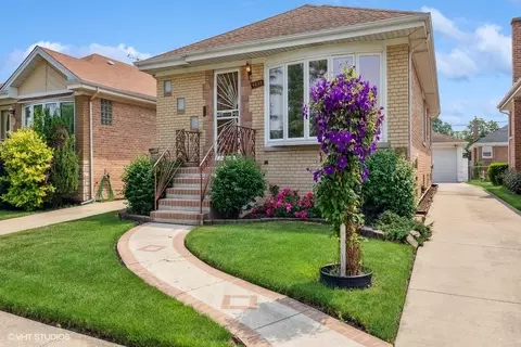 4637 N Canfield Ave, Norridge, IL 60706