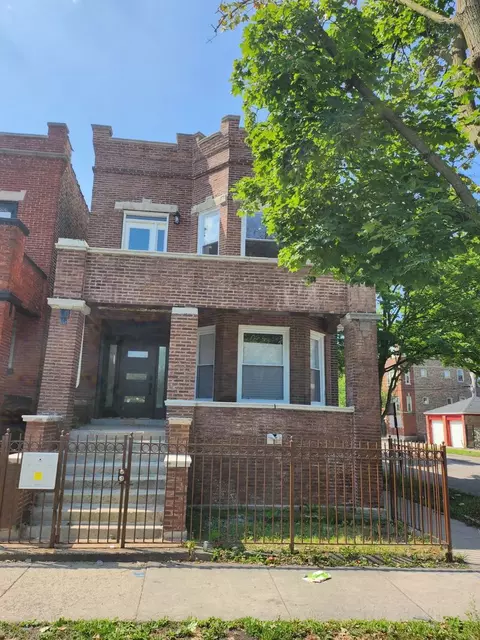 Undisclosed, Chicago, IL 60624