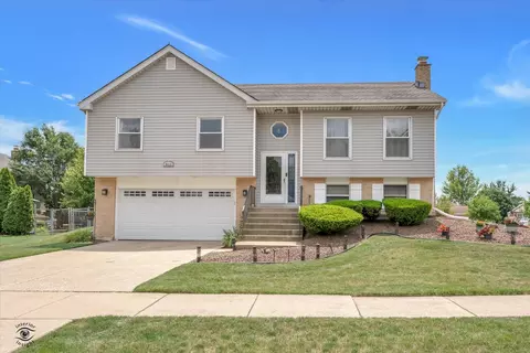 8413 Carriage Ln, Tinley Park, IL 60487
