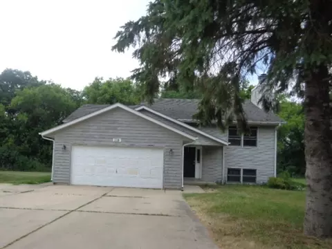 118 Galleon Run Dr, Poplar Grove, IL 61065