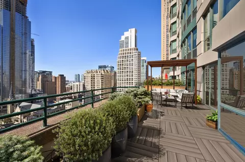 100 E Huron St #1107, Chicago, IL 60611 photo 15