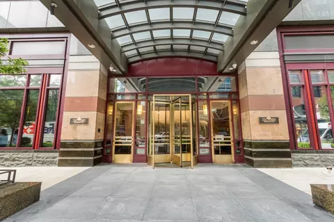 100 E Huron St #1107, Chicago, IL 60611 photo 2