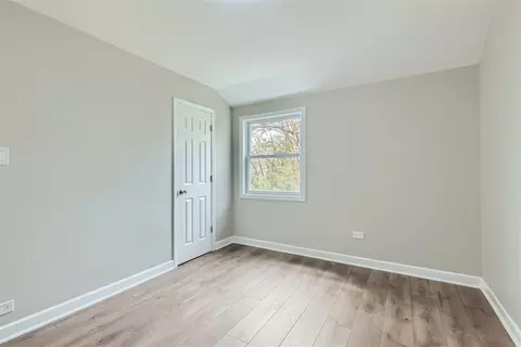 2129 E 98th St, Chicago, IL 60617 photo 17