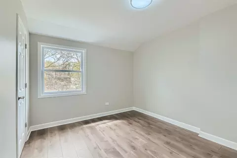 2129 E 98th St, Chicago, IL 60617 photo 16