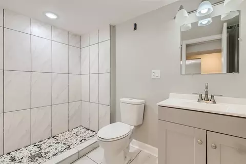 2129 E 98th St, Chicago, IL 60617 photo 21