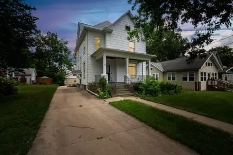 510 N School St, Normal, IL 61761